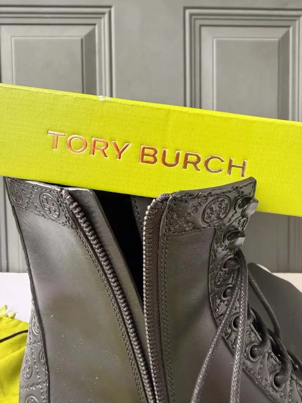 Tory Burch T Monogram Lug Boot Size 10.5M Black Leather